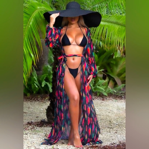 Matte Collection Cover Up - Picture 3 of 5